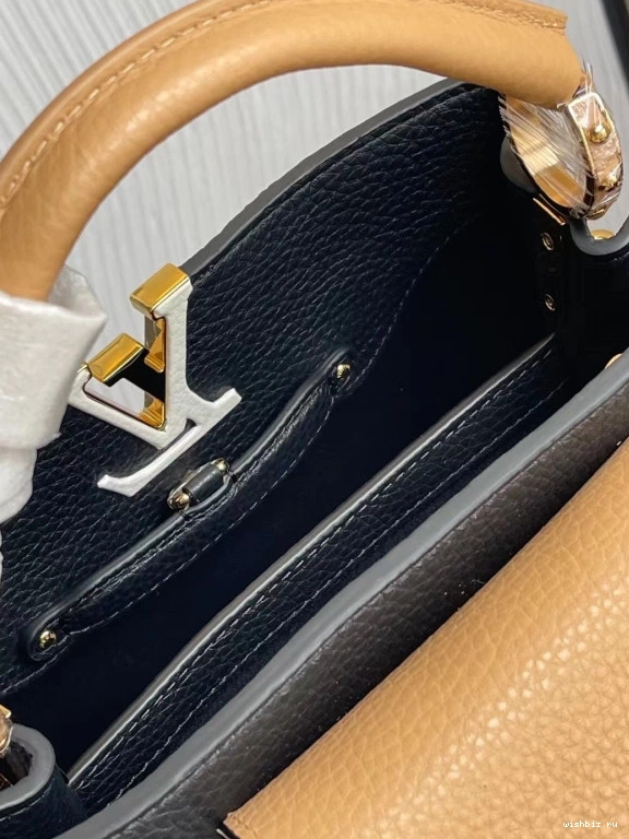 WIS CAPUCINES Louis Vuitton BB 0816